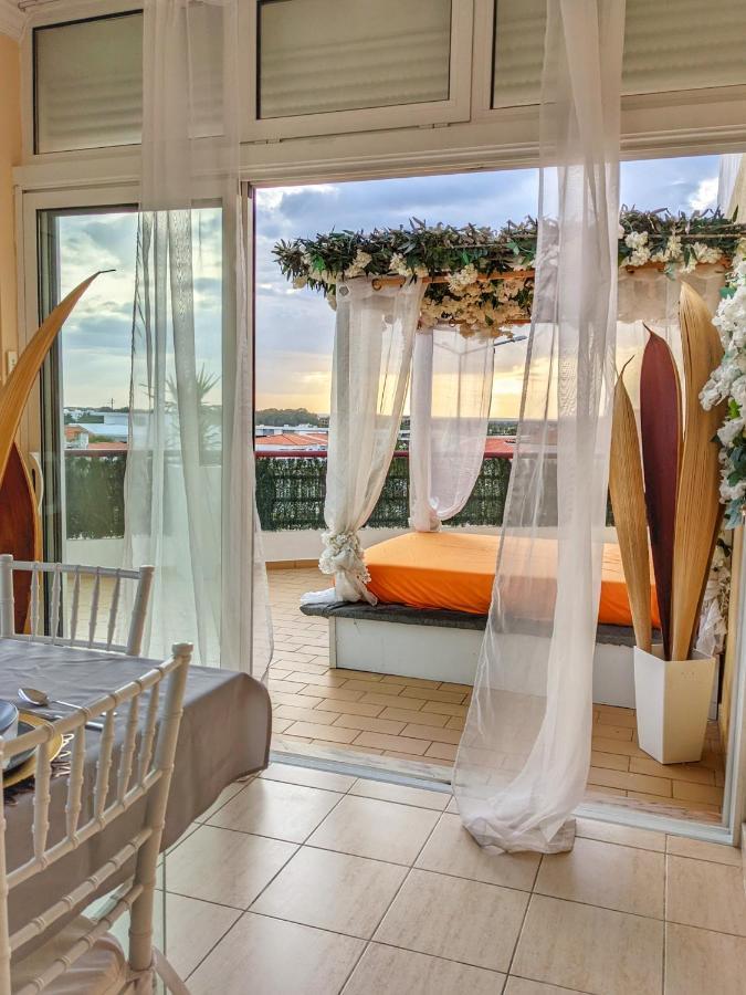 ギーアPenthouse With Sea View & Private Terraceアパートメント エクステリア 写真